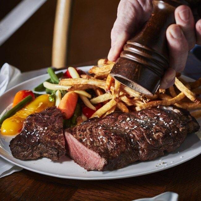 Steak Frites St-Paul Restaurant