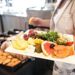 Table Grecque RestoMontreal.ca