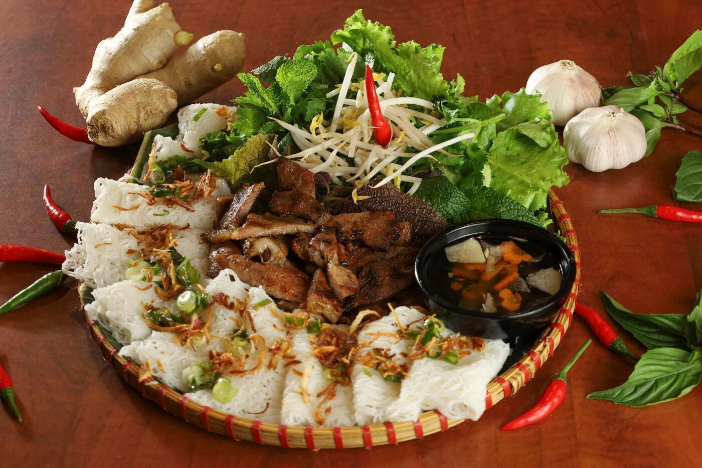 T'ami Restaurant - Restaurant Cuisine Vietnamienne Petite-Italie, Montréal