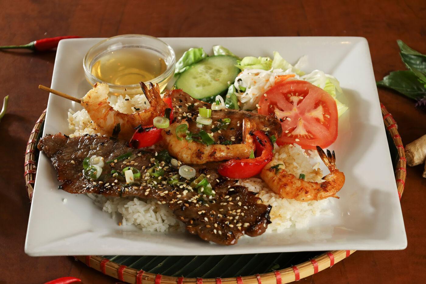 T'ami Restaurant - Restaurant Cuisine Vietnamienne Petite-Italie, Montréal