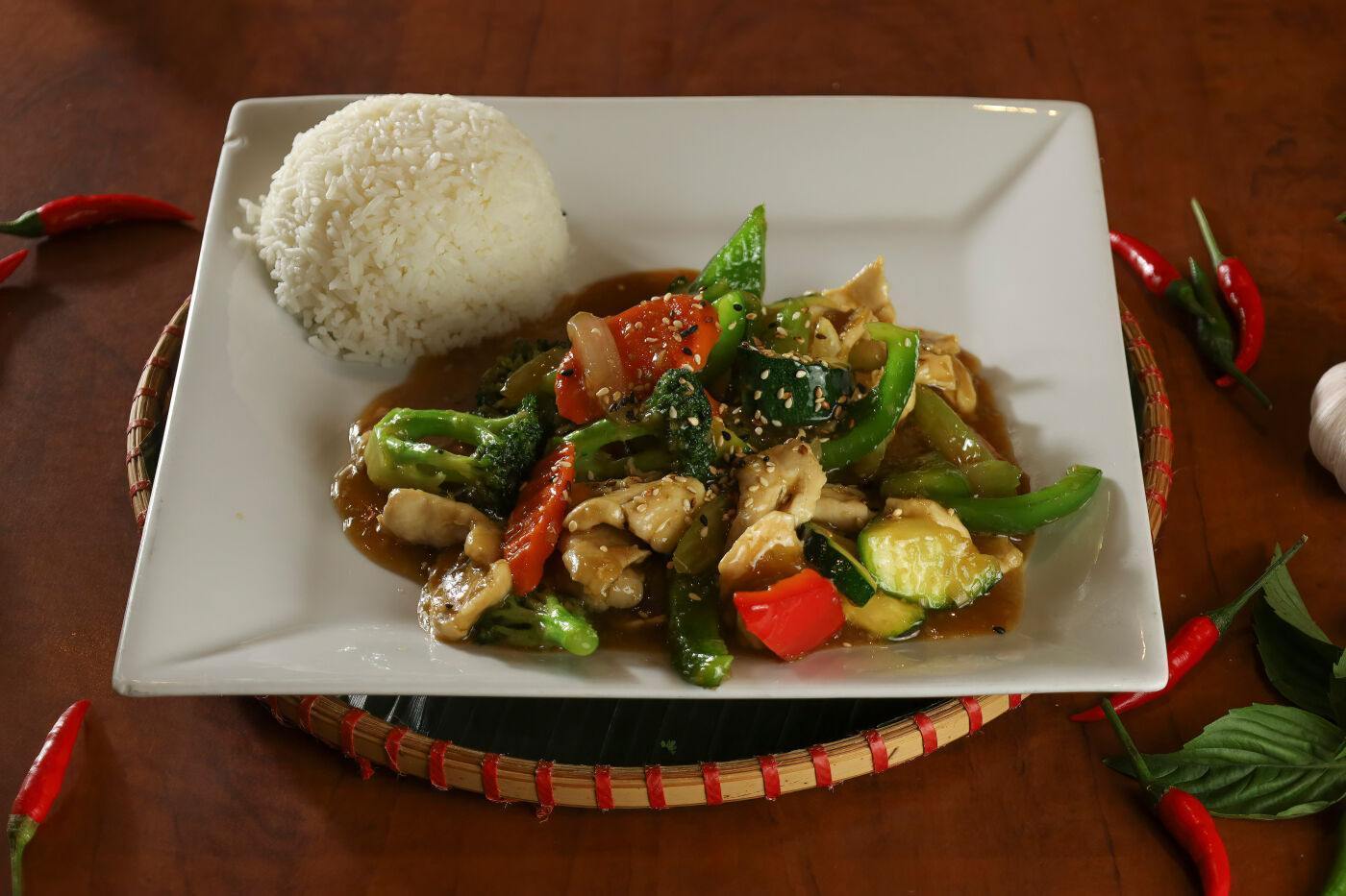 T'ami Restaurant - Restaurant Cuisine Vietnamienne Petite-Italie, Montréal