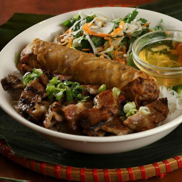 T'ami Restaurant - Restaurant Cuisine Vietnamienne Petite-Italie, Montréal