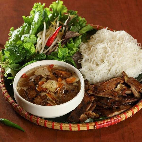 T'ami Restaurant - Restaurant Cuisine Vietnamienne Petite-Italie, Montréal