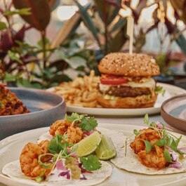 Terrasse Place d'Armes RestoMontreal.ca