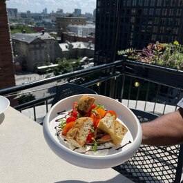 Terrasse Place d'Armes RestoMontreal.ca