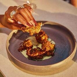 Terrasse Place d'Armes RestoMontreal.ca