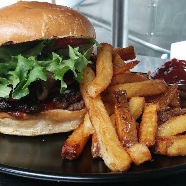 Walter Bistro Restaurant