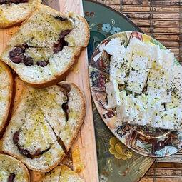 Yiayia's Bread Company Restaurant